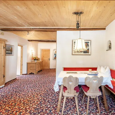 Апартаменты Suot Chaste *