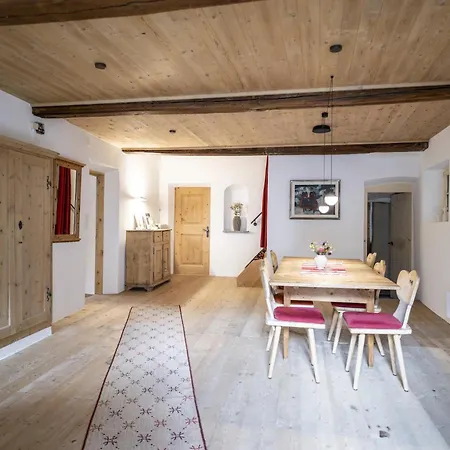 Appartement Suot Chaste *