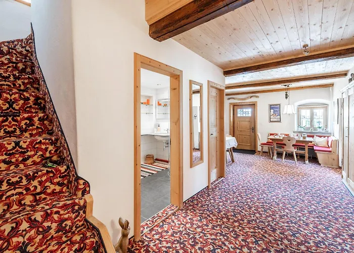 Apartman Suot Chaste