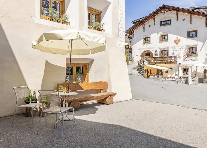 Apartman Suot Chaste